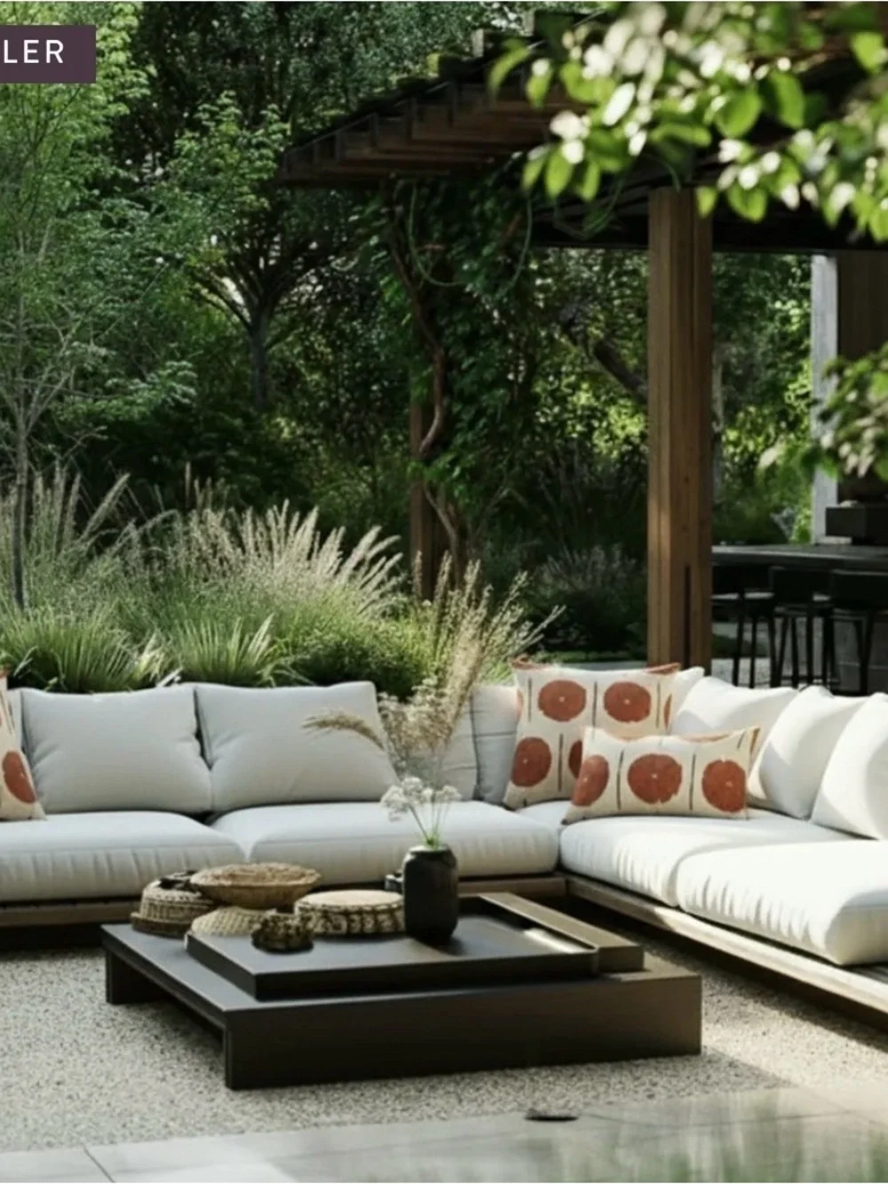 2 Elaine Smith Solstice Outdoor Pillow Set Square & Lumbar. Rt $300 2Modern